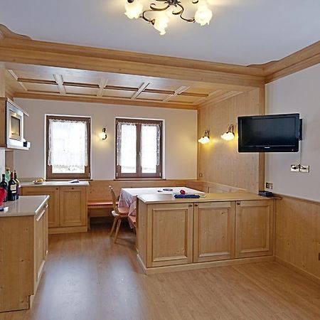 Appartamenti Barisetti Cortina d'Ampezzo Bilik gambar