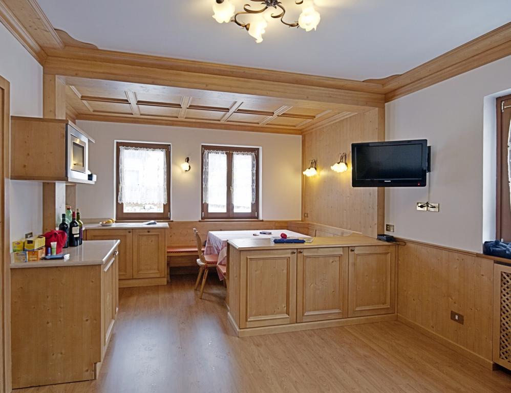 Appartamenti Barisetti Cortina d'Ampezzo Bilik gambar